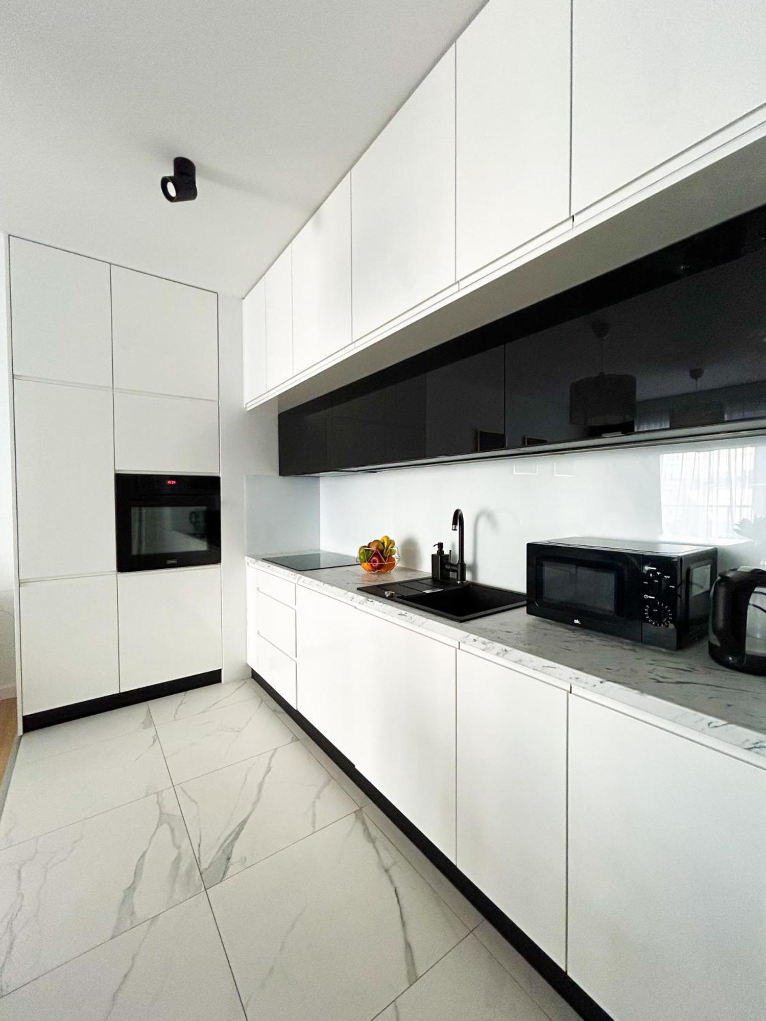 Lumina Stylish 3-Room Apart With Balcony Лодз Екстериор снимка