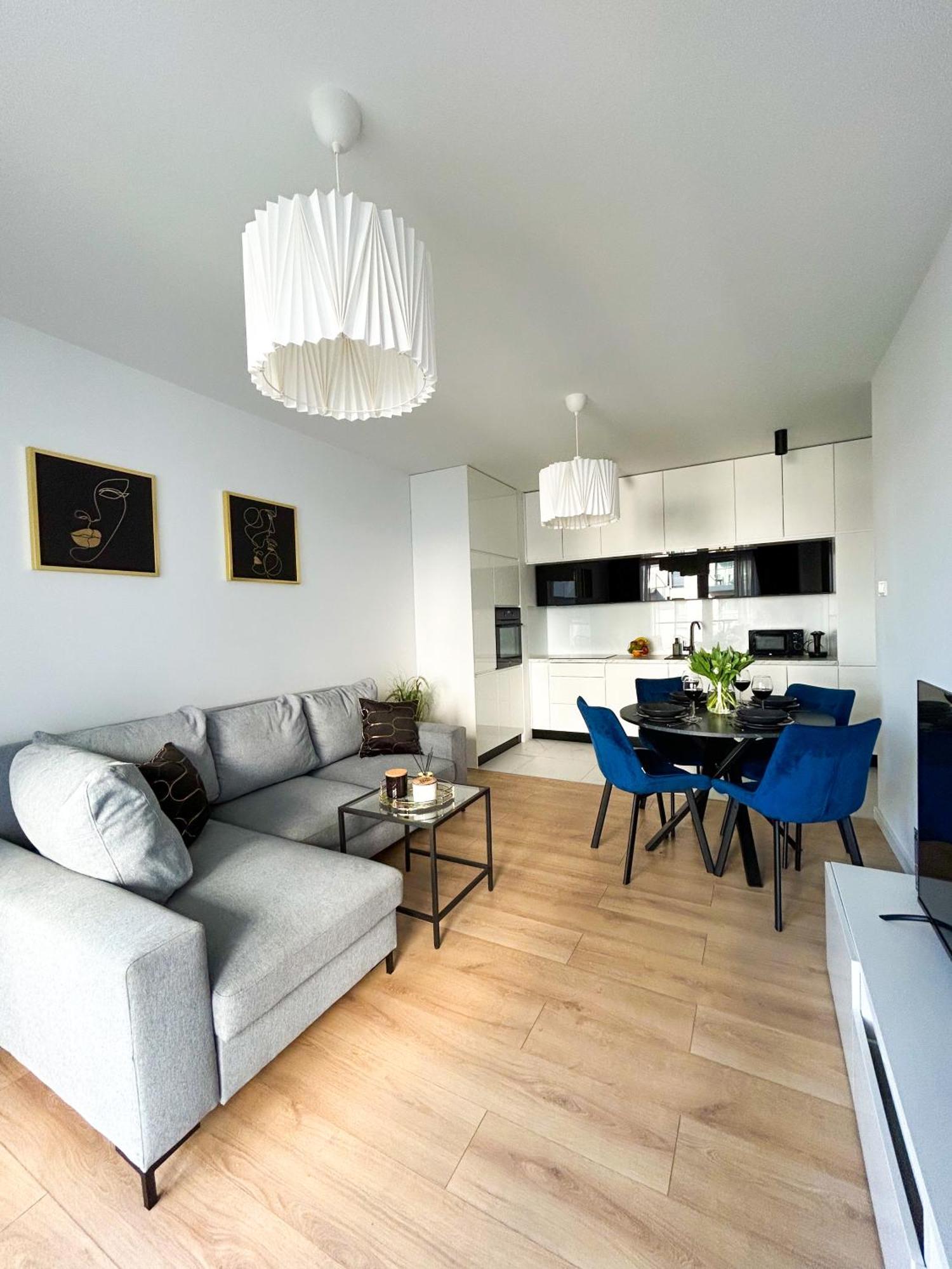 Lumina Stylish 3-Room Apart With Balcony Лодз Екстериор снимка