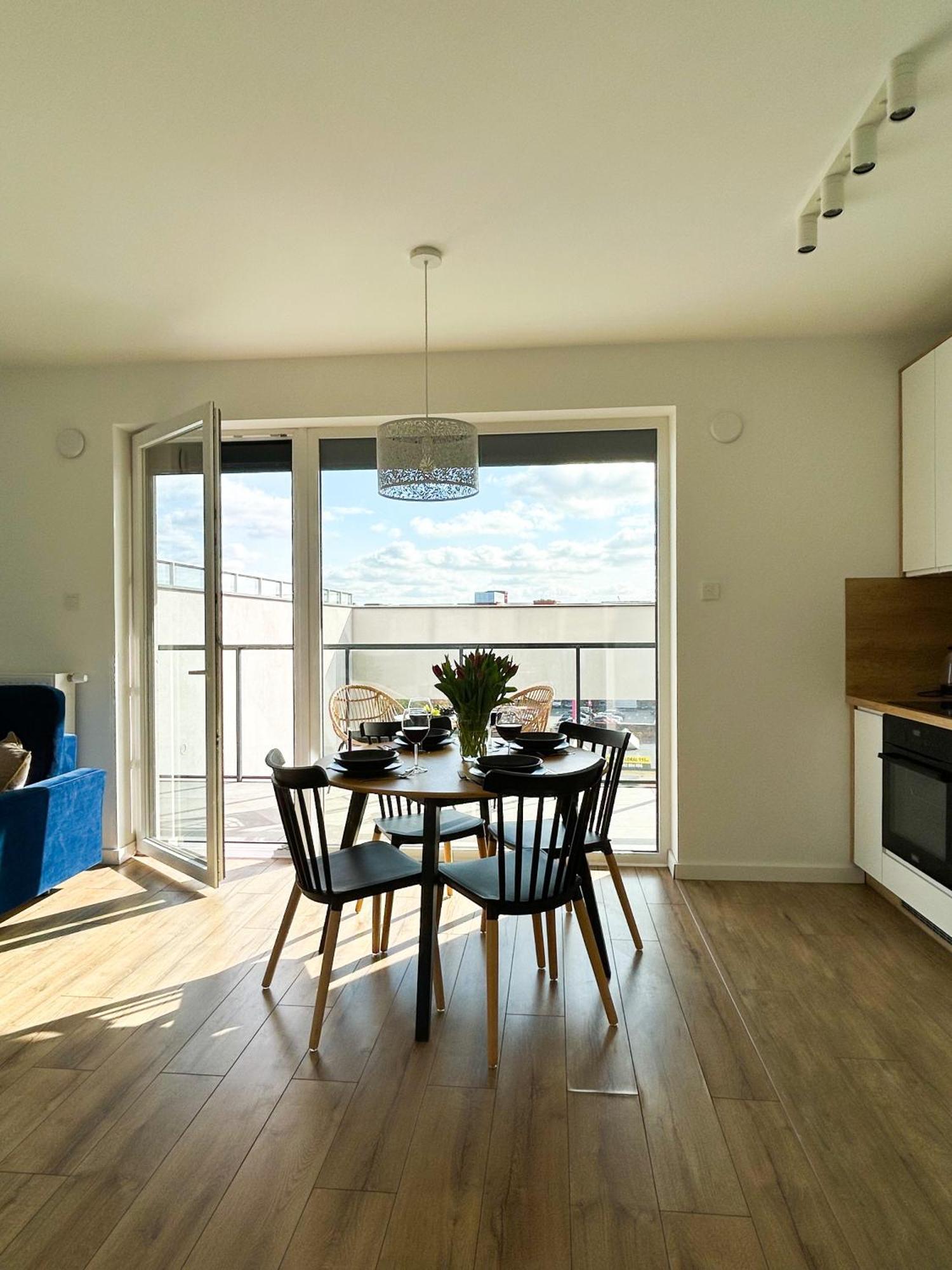Lumina Stylish 3-Room Apart With Balcony Лодз Екстериор снимка